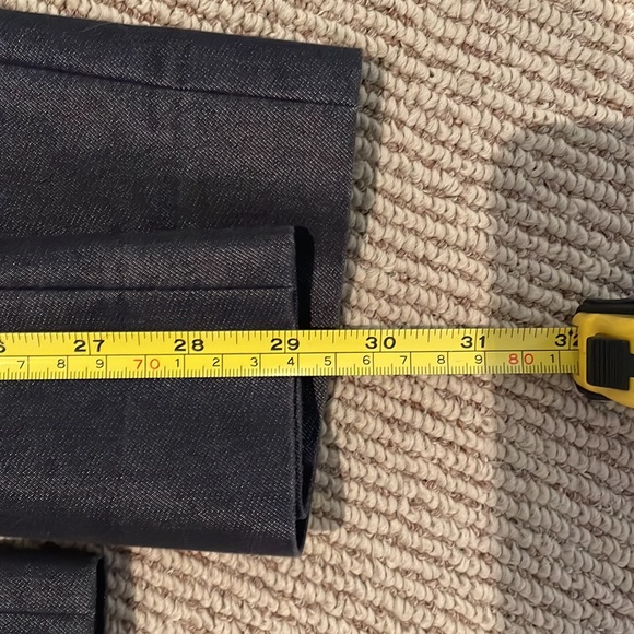 Chic navy pant with sheen. - Picture 7 of 9